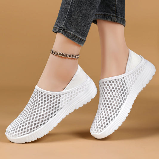Large Size Lightweight Breathable Mesh Hole Half Slippers